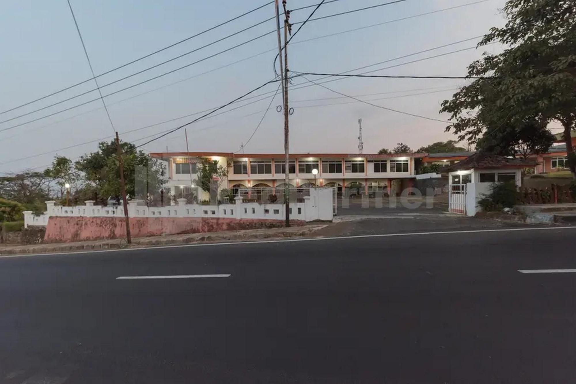 Hotel Linggarjati Near Natural Park Twa Linggarjati מראה חיצוני תמונה